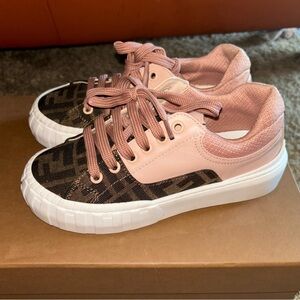 Girl’s Fendi Sneakers Brand new